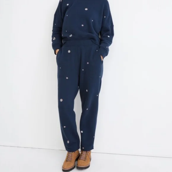 MWL Airyterry Floral Embroidered Tapered Sweatpants: Stitched-Pocket Edition M - Picture 2 of 10